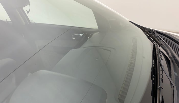 2017 Tata Tiago XZ PETROL, Petrol, Manual, 65,410 km, Front windshield - Minor spot on windshield