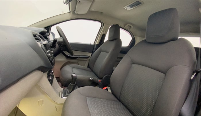 2017 Tata Tiago XZ PETROL, Petrol, Manual, 65,410 km, Right Side Front Door Cabin