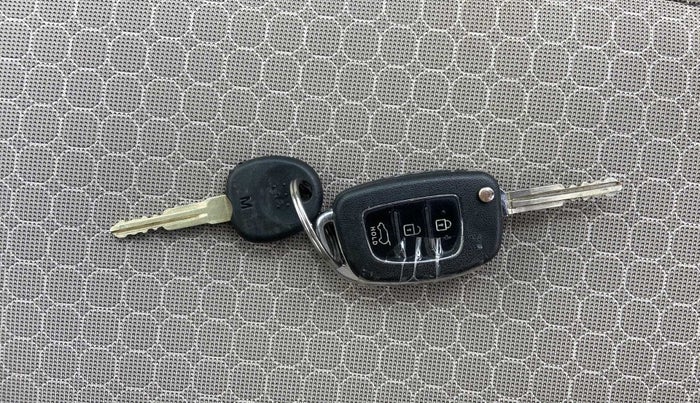 2017 Hyundai Elite i20 SPORTZ 1.2, Petrol, Manual, 97,212 km, Key Close Up