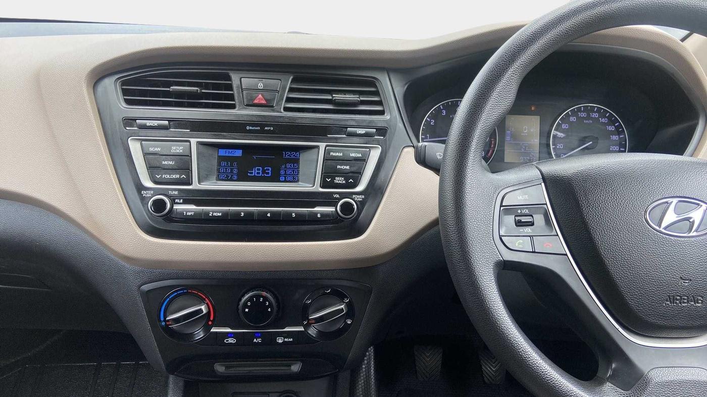 2017 Hyundai Elite i20 SPORTZ 1.2, Petrol, Manual, 97,212 km, Air Conditioner