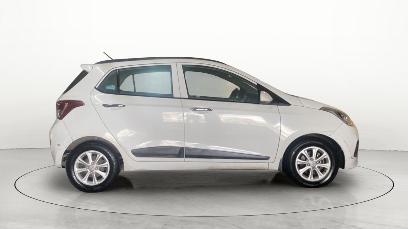 2014 Hyundai Grand i10 ASTA AT 1.2 KAPPA VTVT, Petrol, Automatic, 63,113 km, Right Side