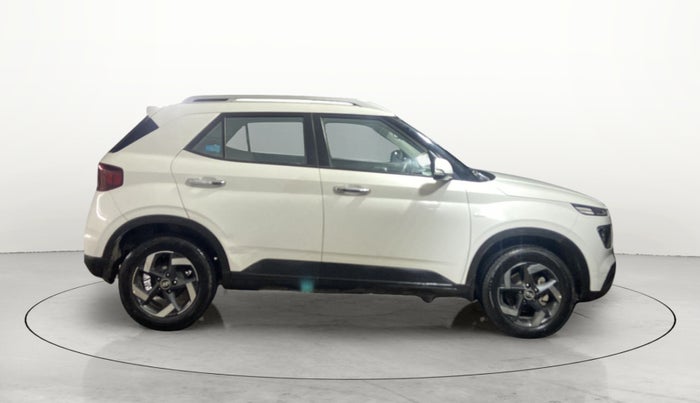 2019 Hyundai VENUE SX PLUS 1.0 TURBO DCT, Petrol, Automatic, 32,567 km, Right Side View