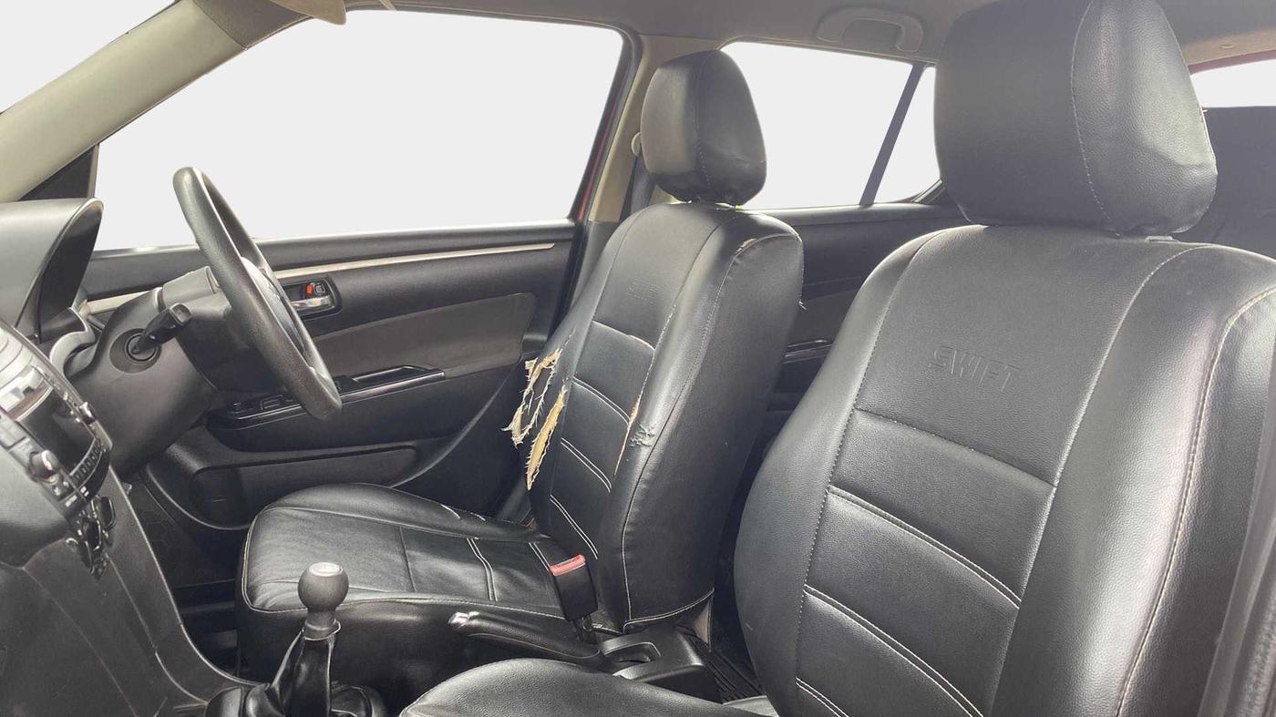 2015 Maruti Swift VDI ABS, Diesel, Manual, 1,24,318 km, Right Side Front Door Cabin