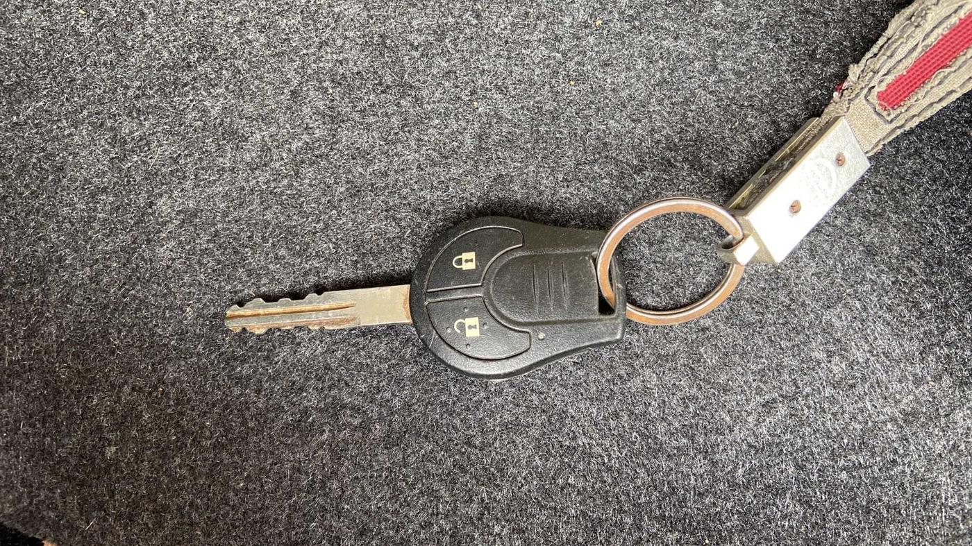 2015 Nissan Micra Active XV SAFETY PACK, Petrol, Manual, 50,645 km, Key Close Up