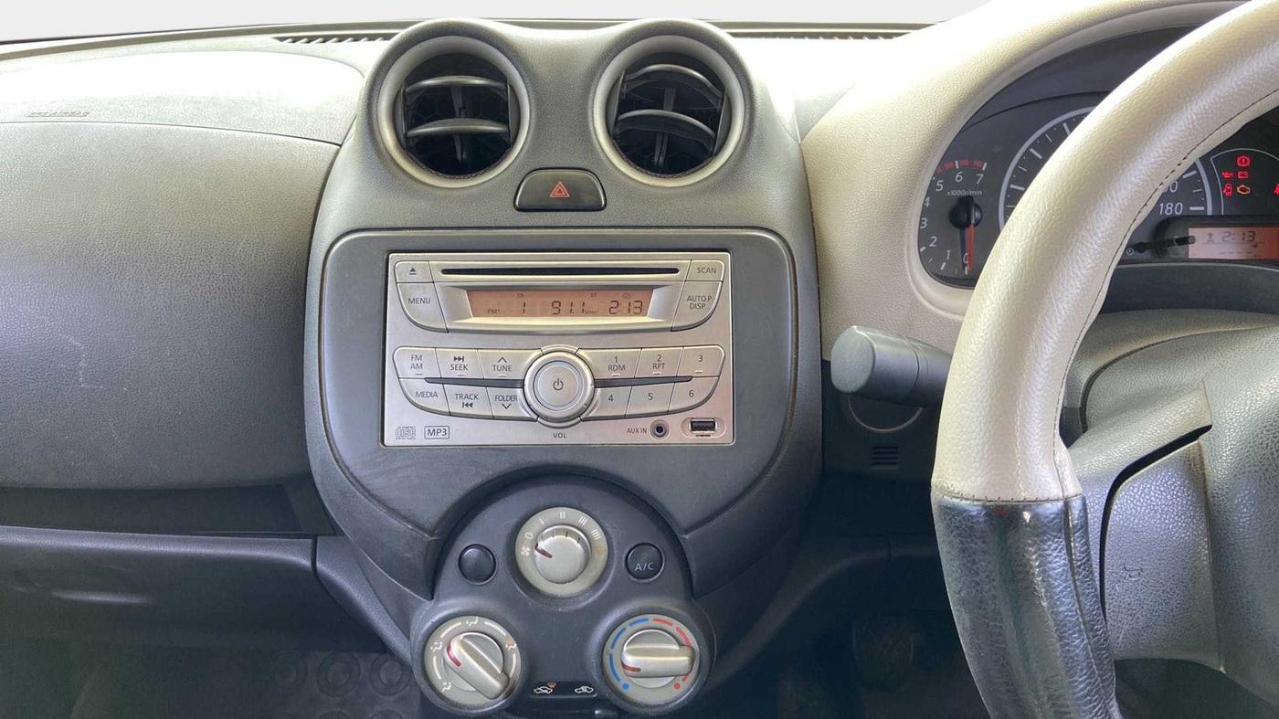 2015 Nissan Micra Active XV SAFETY PACK, Petrol, Manual, 50,645 km, Air Conditioner