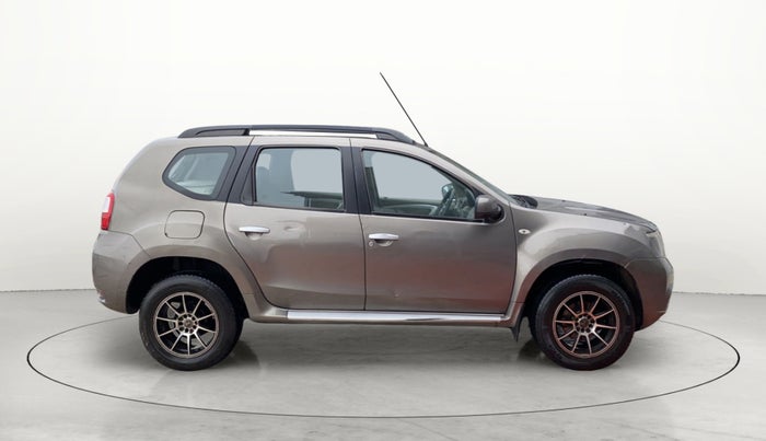 2013 Nissan Terrano XL D THP 110 PS, Diesel, Manual, 1,00,913 km, Right Side View