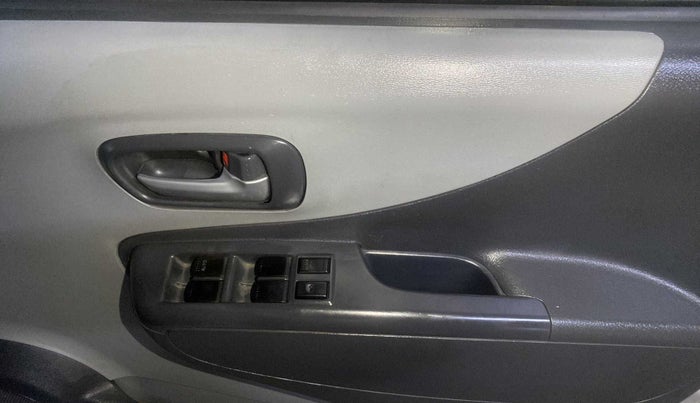 2011 Maruti A Star VXI (ABS) AT, Petrol, Automatic, 56,992 km, Driver Side Door Panels Control