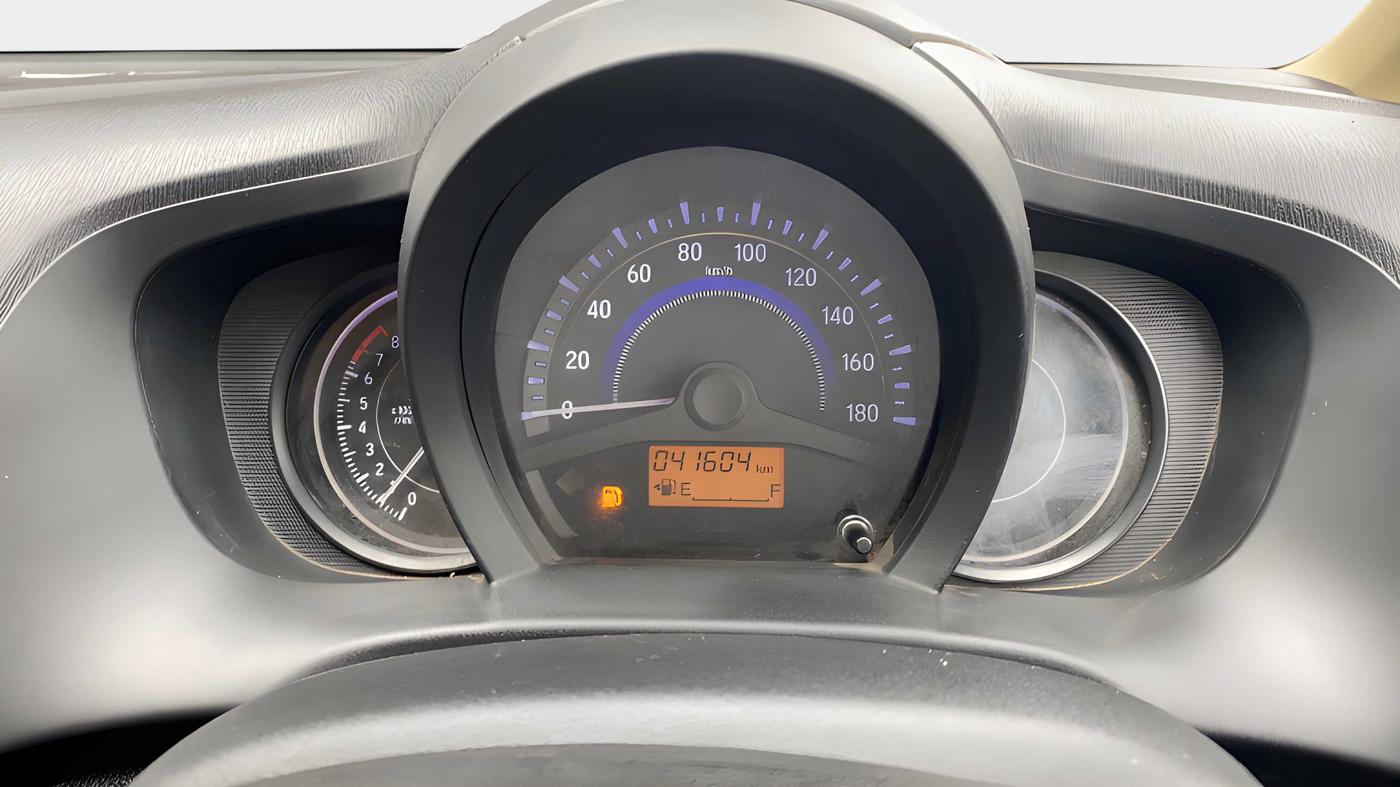 2015 Honda Brio S MT, Petrol, Manual, 41,647 km, Odometer Image