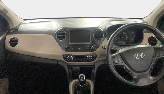 2017 Hyundai Xcent SX 1.2 (O), Petrol, Manual, 22,566 km, Dashboard