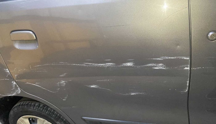 2015 Maruti Wagon R 1.0 VXI, Petrol, Manual, 64,984 km, Right rear door - Minor scratches