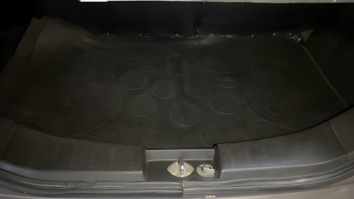 2015 Maruti Wagon R 1.0 VXI, Petrol, Manual, 64,984 km, Boot Inside