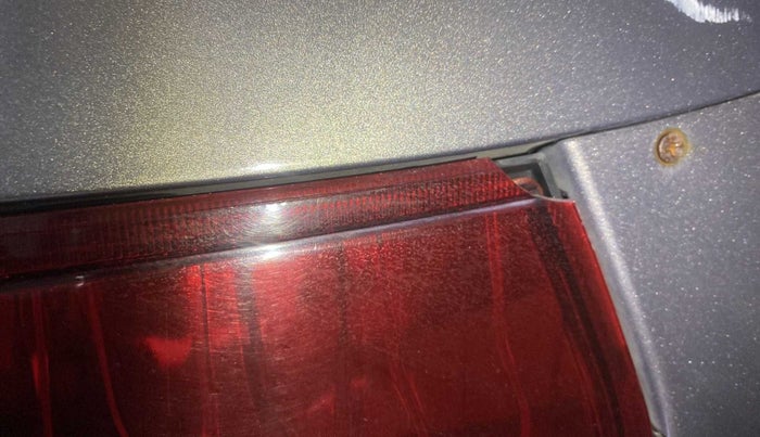 2015 Maruti Wagon R 1.0 VXI, Petrol, Manual, 64,984 km, Right tail light - Minor damage