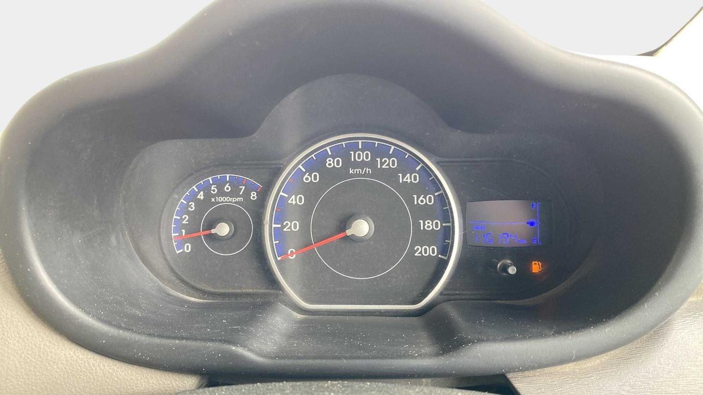 2011 Hyundai i10 SPORTZ 1.2, Petrol, Manual, 1,16,177 km, Odometer Image