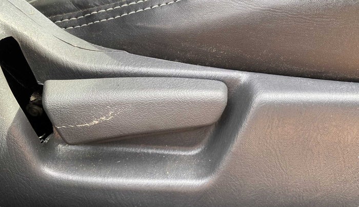 2018 Maruti Alto K10 VXI (O) AMT, Petrol, Automatic, 29,096 km, Driver Side Adjustment Panel