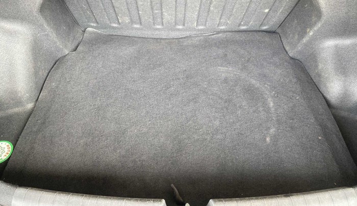 2014 Hyundai Xcent S 1.2, Petrol, Manual, 66,211 km, Boot Inside