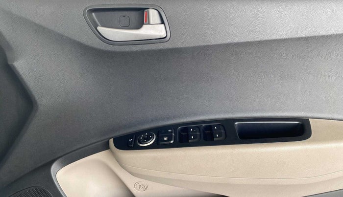 2014 Hyundai Xcent S 1.2, Petrol, Manual, 66,211 km, Driver Side Door Panels Control