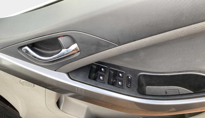 2017 Tata NEXON XZ PLUS PETROL, Petrol, Manual, 72,564 km, Driver Side Door Panels Control