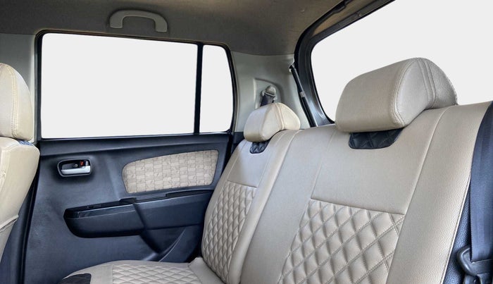 2018 Maruti Wagon R 1.0 VXI, Petrol, Manual, 60,221 km, Right Side Rear Door Cabin