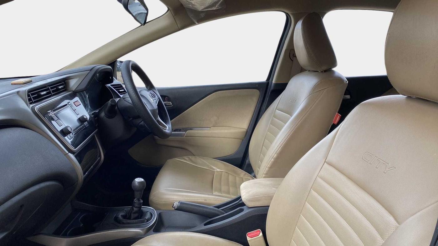 2014 Honda City 1.5L I-DTEC V, Diesel, Manual, 54,106 km, Right Side Front Door Cabin
