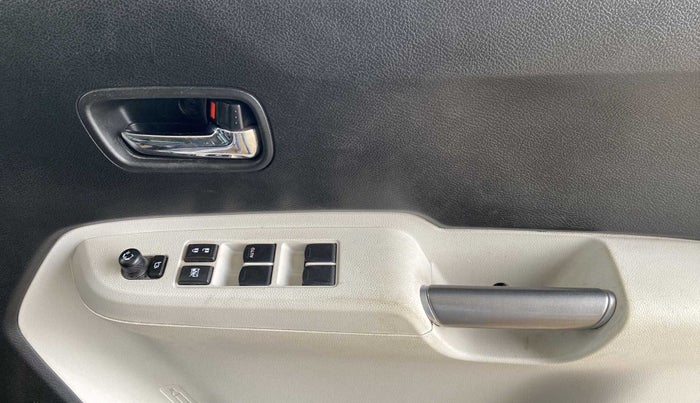 2020 Maruti IGNIS ALPHA 1.2 AMT, Petrol, Automatic, 52,859 km, Driver Side Door Panels Control