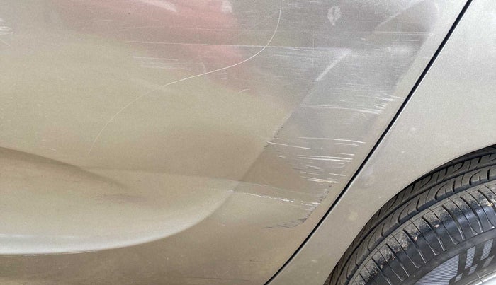 2016 Mahindra Kuv100 K2 6 STR, Petrol, Manual, 44,474 km, Rear left door - Slightly dented