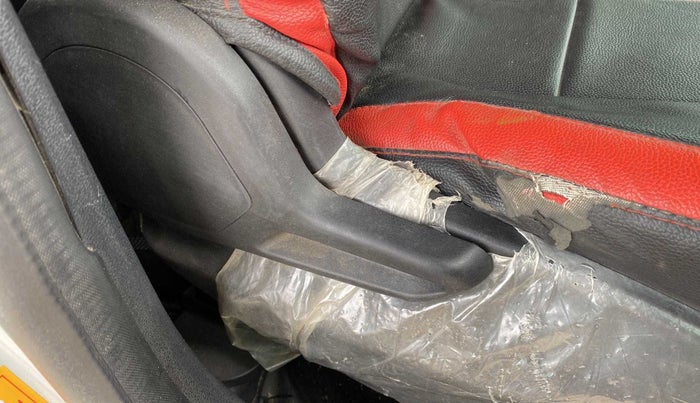 2020 Tata Tiago XT PETROL, Petrol, Manual, 52,112 km, Driver Side Adjustment Panel