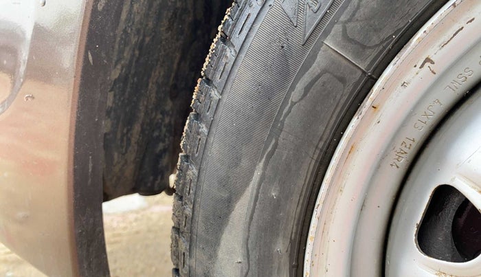 2010 Maruti Zen Estilo LXI, Petrol, Manual, 66,171 km, Left fender - Lining loose