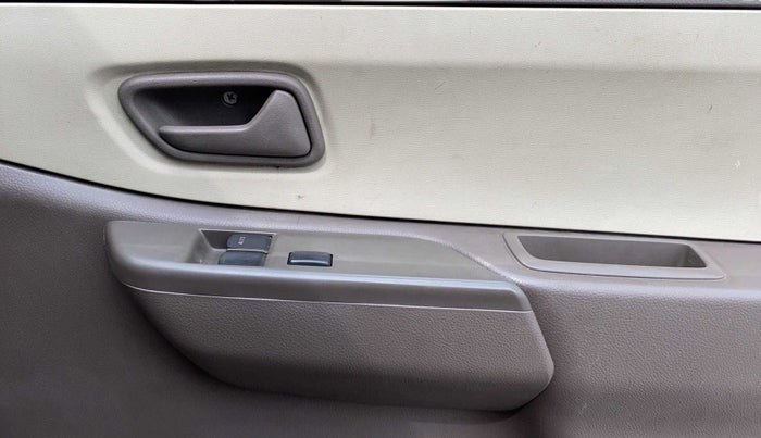 2010 Maruti Zen Estilo LXI, Petrol, Manual, 66,171 km, Driver Side Door Panels Control