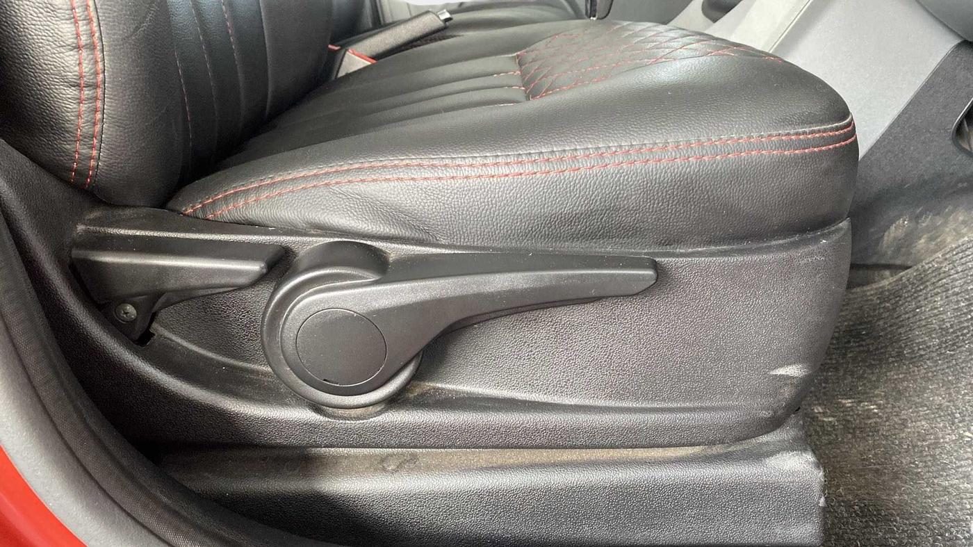 2018 Tata TIGOR XZA PETROL, Petrol, Automatic, 35,731 km, Driver Side Adjustment Panel