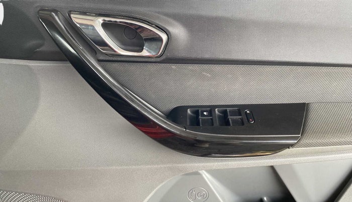 2018 Tata TIGOR XZA PETROL, Petrol, Automatic, 35,731 km, Driver Side Door Panels Control