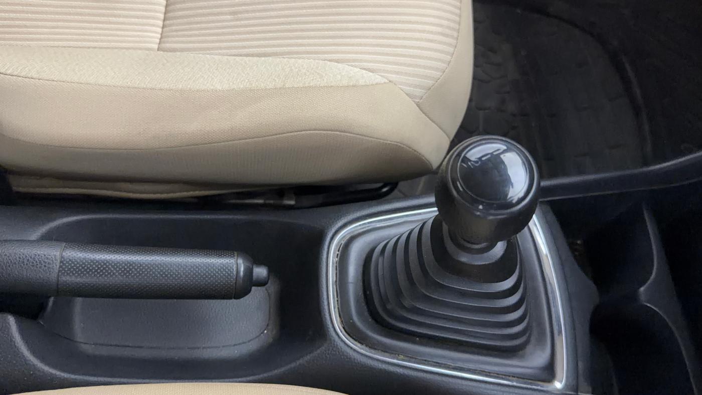 2022 Honda Amaze 1.2L I-VTEC E, Petrol, Manual, 48,926 km, Gear Lever