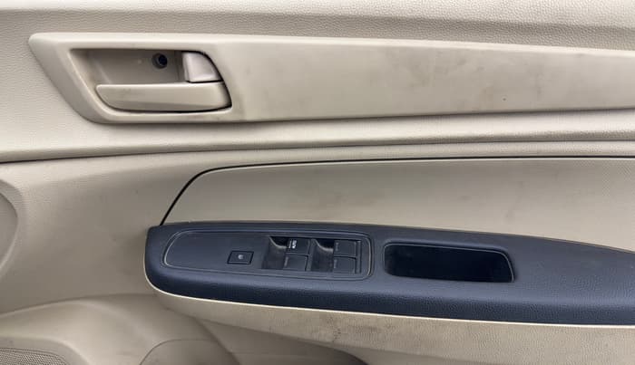 2022 Honda Amaze 1.2L I-VTEC E, Petrol, Manual, 48,926 km, Driver Side Door Panels Control
