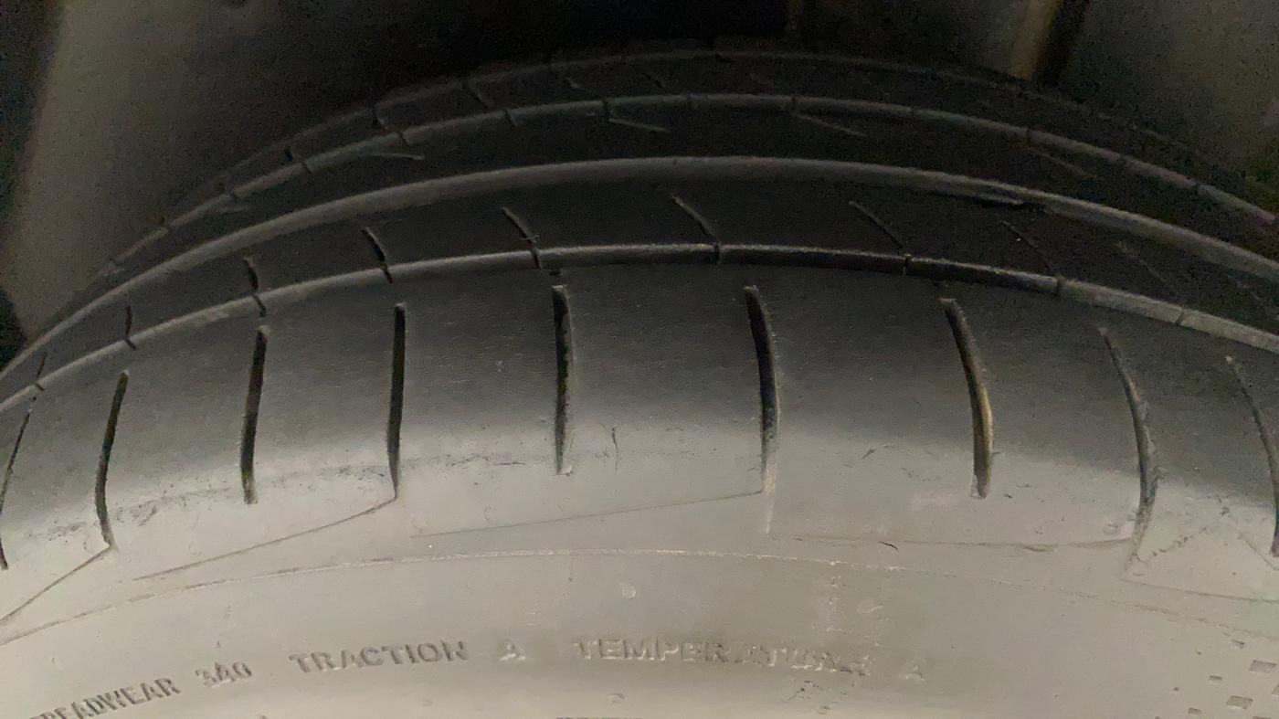 2020 MG HECTOR SHARP 1.5 DCT PETROL, Petrol, Automatic, 36,816 km, Left Rear Tyre Tread
