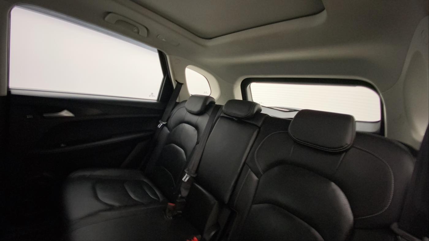 2020 MG HECTOR SHARP 1.5 DCT PETROL, Petrol, Automatic, 36,816 km, Right Side Rear Door Cabin