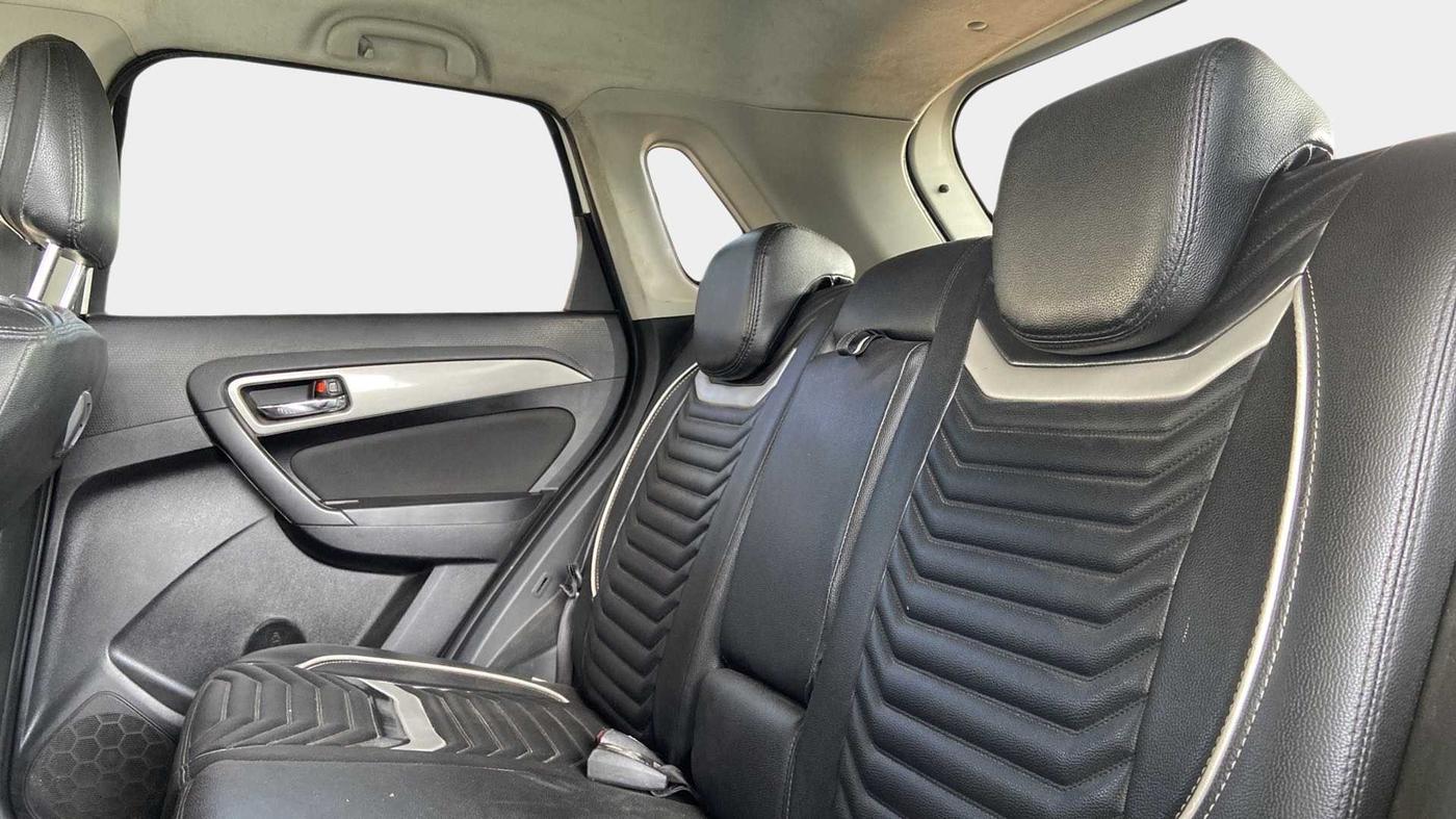 2018 Maruti Vitara Brezza ZDI PLUS, Diesel, Manual, 1,05,605 km, Right Side Rear Door Cabin