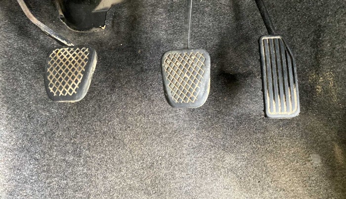 2013 Honda Brio S MT, Petrol, Manual, 42,634 km, Pedals