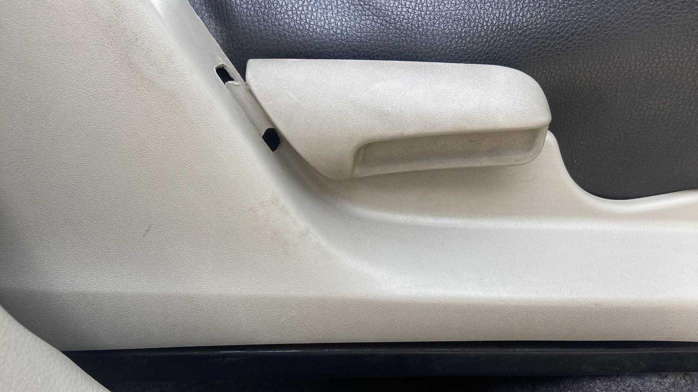 2017 Maruti Celerio VXI, Petrol, Manual, 40,997 km, Driver Side Adjustment Panel