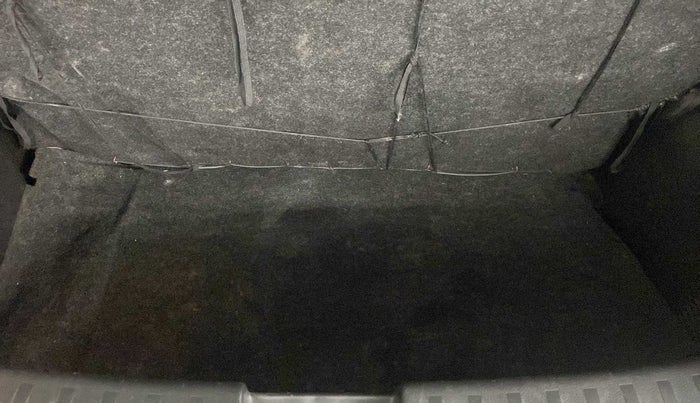 2011 Maruti Swift ZXI, Petrol, Manual, 62,000 km, Boot Inside