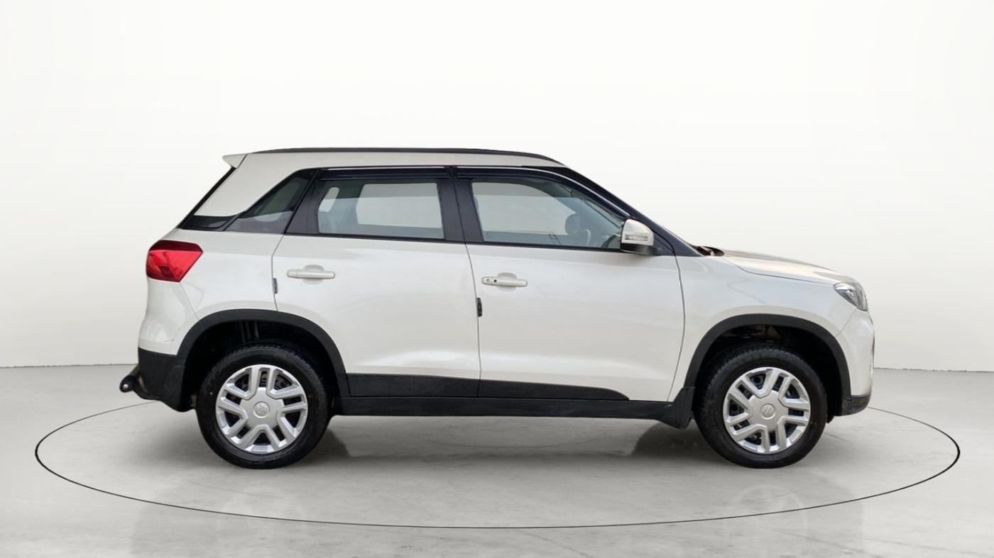 2021 Maruti Vitara Brezza VXI, Petrol, Manual, 4,764 km, Right Side View