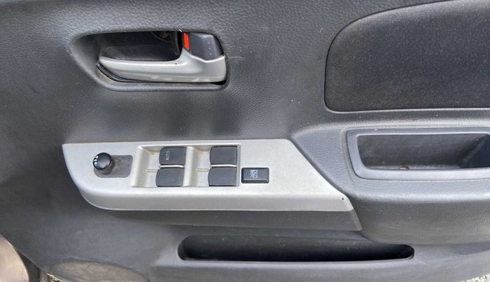 2012 Maruti Wagon R 1.0 VXI, CNG, Manual, 95,743 km, Driver Side Door Panels Control