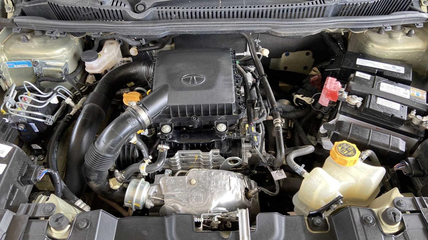 2022 Tata NEXON XZA PLUS (PREMIUM) KAZIRANGA PETROL, Petrol, Automatic, 8,671 km, Open Bonet