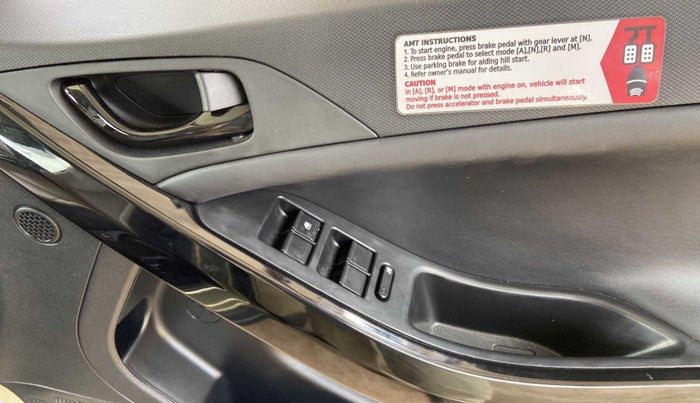 2022 Tata NEXON XZA PLUS (PREMIUM) KAZIRANGA PETROL, Petrol, Automatic, 8,671 km, Driver Side Door Panels Control