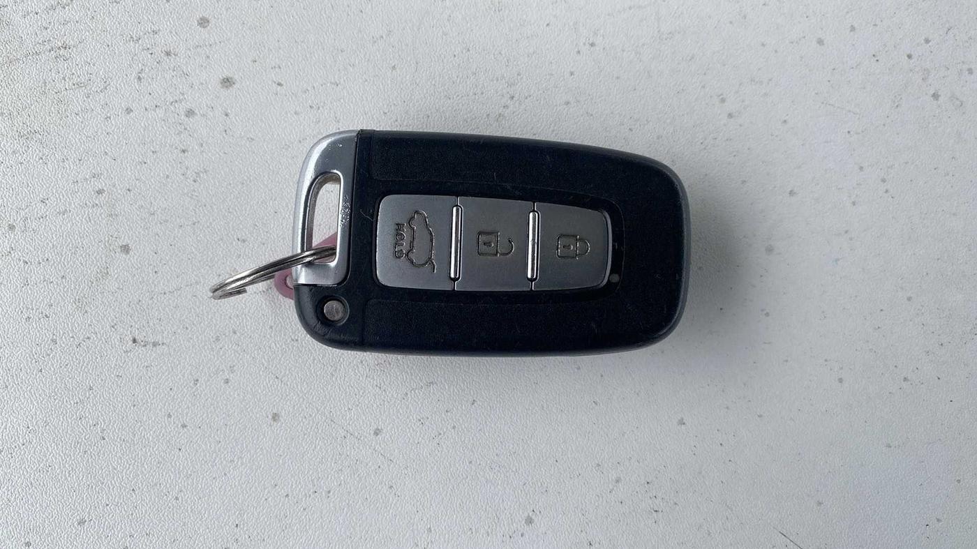 2013 Hyundai i20 ASTA 1.4 CRDI, Diesel, Manual, 1,00,214 km, Key Close Up