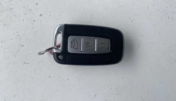 2013 Hyundai i20 ASTA 1.4 CRDI, Diesel, Manual, 1,00,214 km, Key Close Up