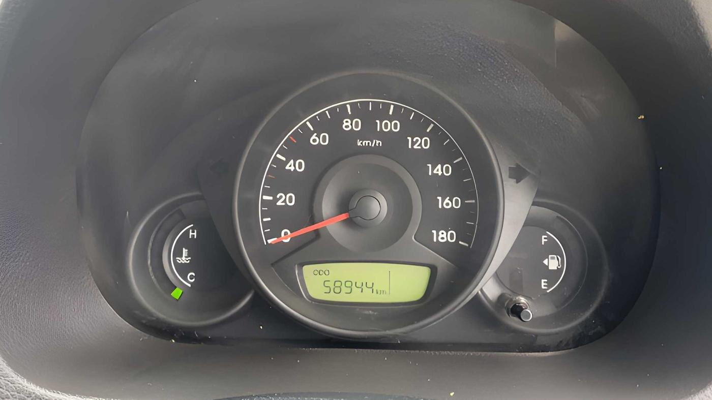 2014 Hyundai Eon ERA +, Petrol, Manual, 58,940 km, Odometer Image