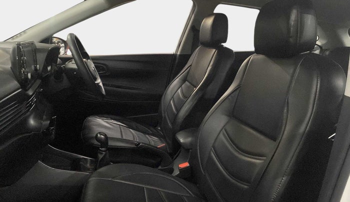 2022 Hyundai NEW I20 SPORTZ 1.2 MT, Petrol, Manual, 33,567 km, Right Side Front Door Cabin