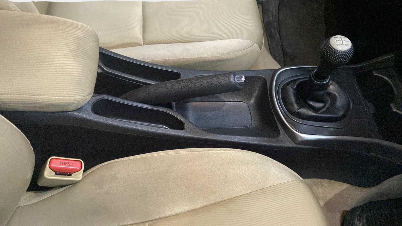 2014 Honda City 1.5L I-VTEC V MT, Petrol, Manual, 54,759 km, Gear Lever