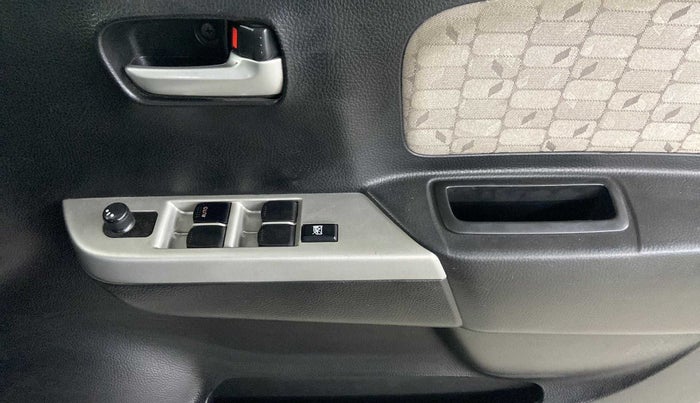 2016 Maruti Wagon R 1.0 VXI, Petrol, Manual, 64,642 km, Driver Side Door Panels Control