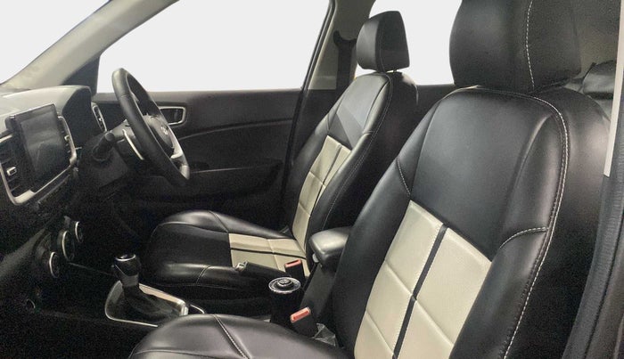 2022 Hyundai VENUE SX PLUS 1.0 TURBO DCT, Petrol, Automatic, 6,743 km, Right Side Front Door Cabin