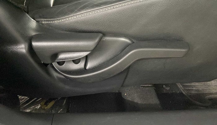 2019 Honda BR-V 1.5L I-VTEC VX, Petrol, Manual, 10,319 km, Driver Side Adjustment Panel